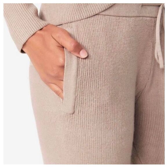 Figs Women’s Ribbed Knit Loungewear Pant in Latte Oatmeal Neutral Tan - Picture 6 of 10